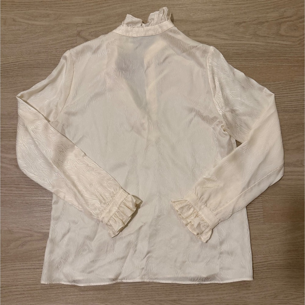 Nili Lotan Ester Silk Jacquard Ruffle Blouse Womens M Ivory Luxury Designer - Picture 3 of 16